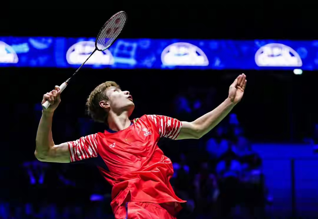 印尼队轻取泰国队，石宇奇统治全场